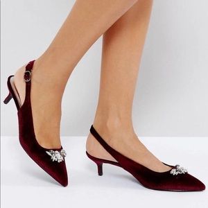 New kitten heel shoes, very comfortable